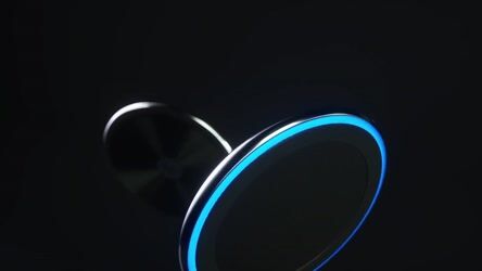  ویدئو معرفی پد شارژ بیسیم آدام المنتس مدل OMNIA Q1